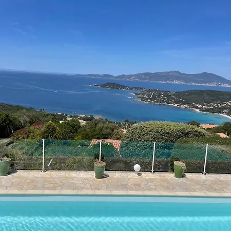 & Piscine Vue Exceptionnelle Au Dessus De La Du Ruppione Villa *